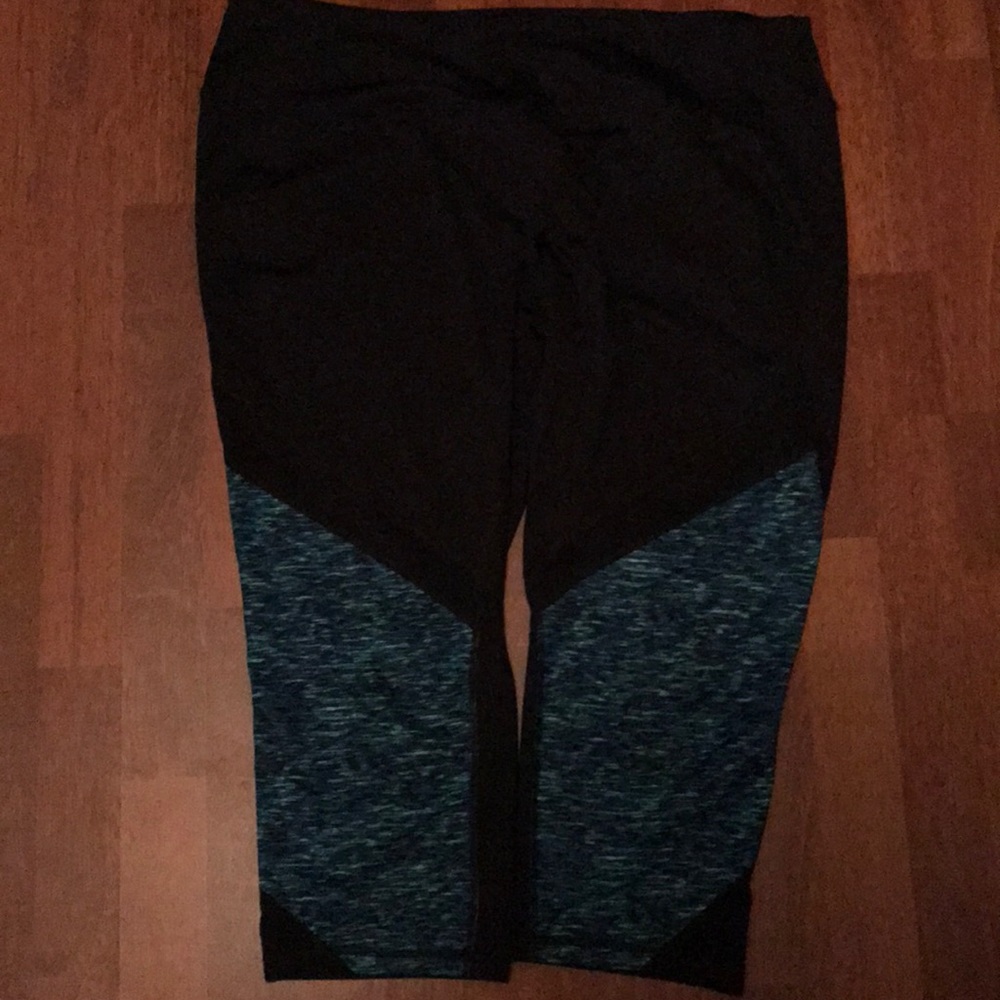 Black w blue design workout shorts
